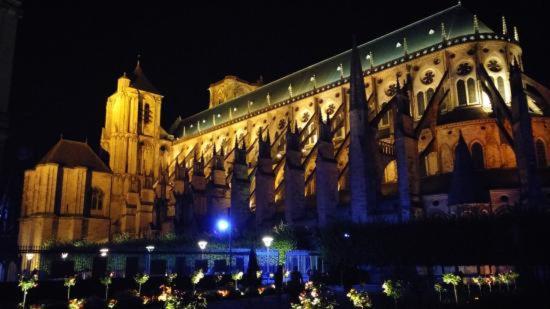 Appartamento La Casa De Loulou Bourges Esterno foto